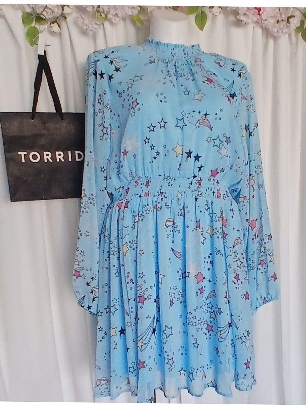 torrid Light Blue Star Print Midi Dress - Picture 2 of 10